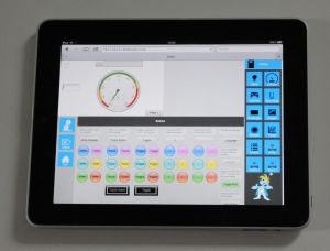 Mit dem browserbasierten Web-HMI-Editor SpiderControl lassen sich HMIs via Tablet oder Smartphone erstellen. (Bild: IniNet Solutions GmbH)