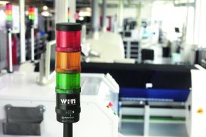 Intelligente Produktionssysteme durch die Vernetzung von Signalsäulen (Bild: Werma Signaltechnik GmbH & Co. KG)