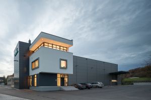 Das neue Firmengebäude von Holz Automation. (Bild: Holz Automation GmbH)